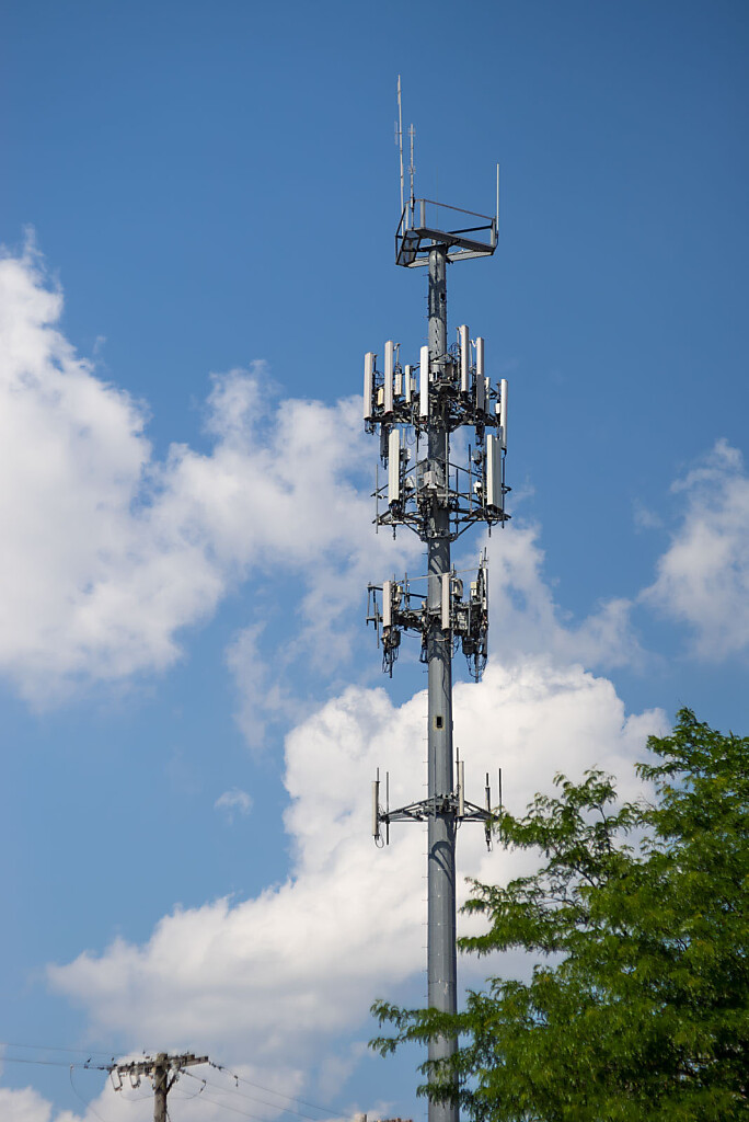 Cell Tower - shot with Leitz Hektor 120mm f/2.5